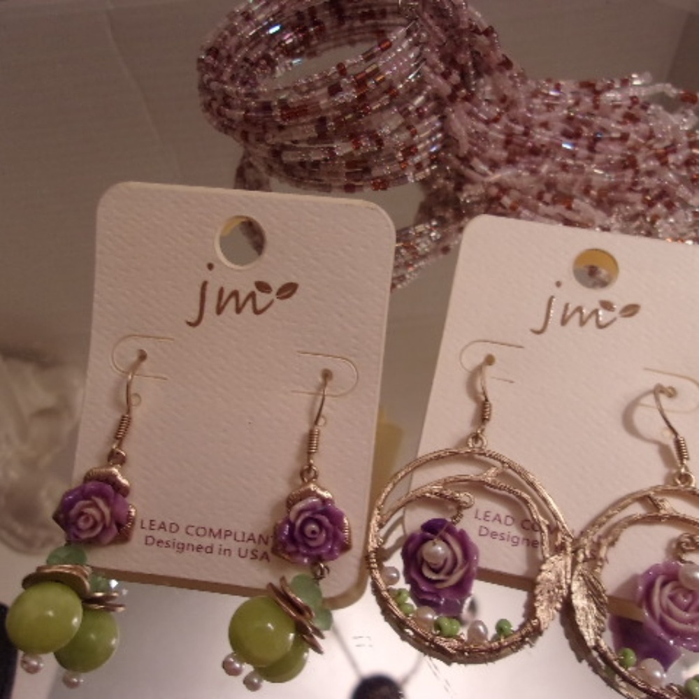 2 PAIRS JM EARRINGS/BRACELET J47-7